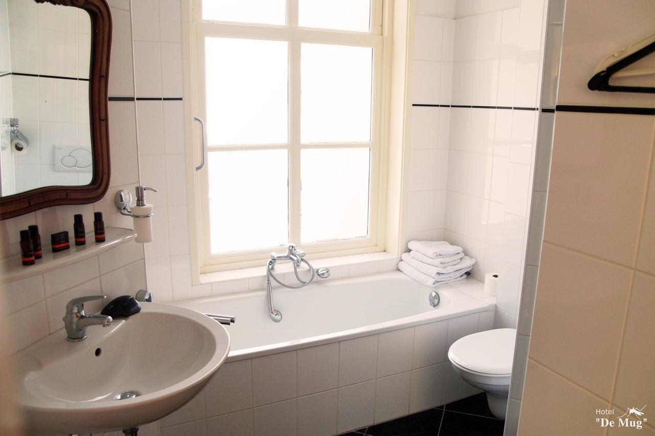 Cafe Restaurant Hotel De Mug Middelburg Room photo